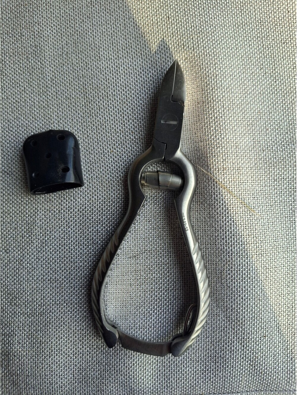 Stainless Steel Nail Clippers with Protective Cap